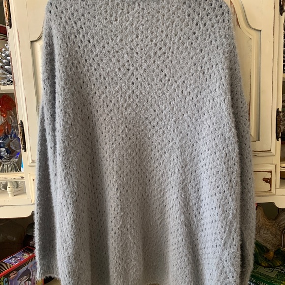 C+D+M Gray Cardigan small - Picture 2 of 4